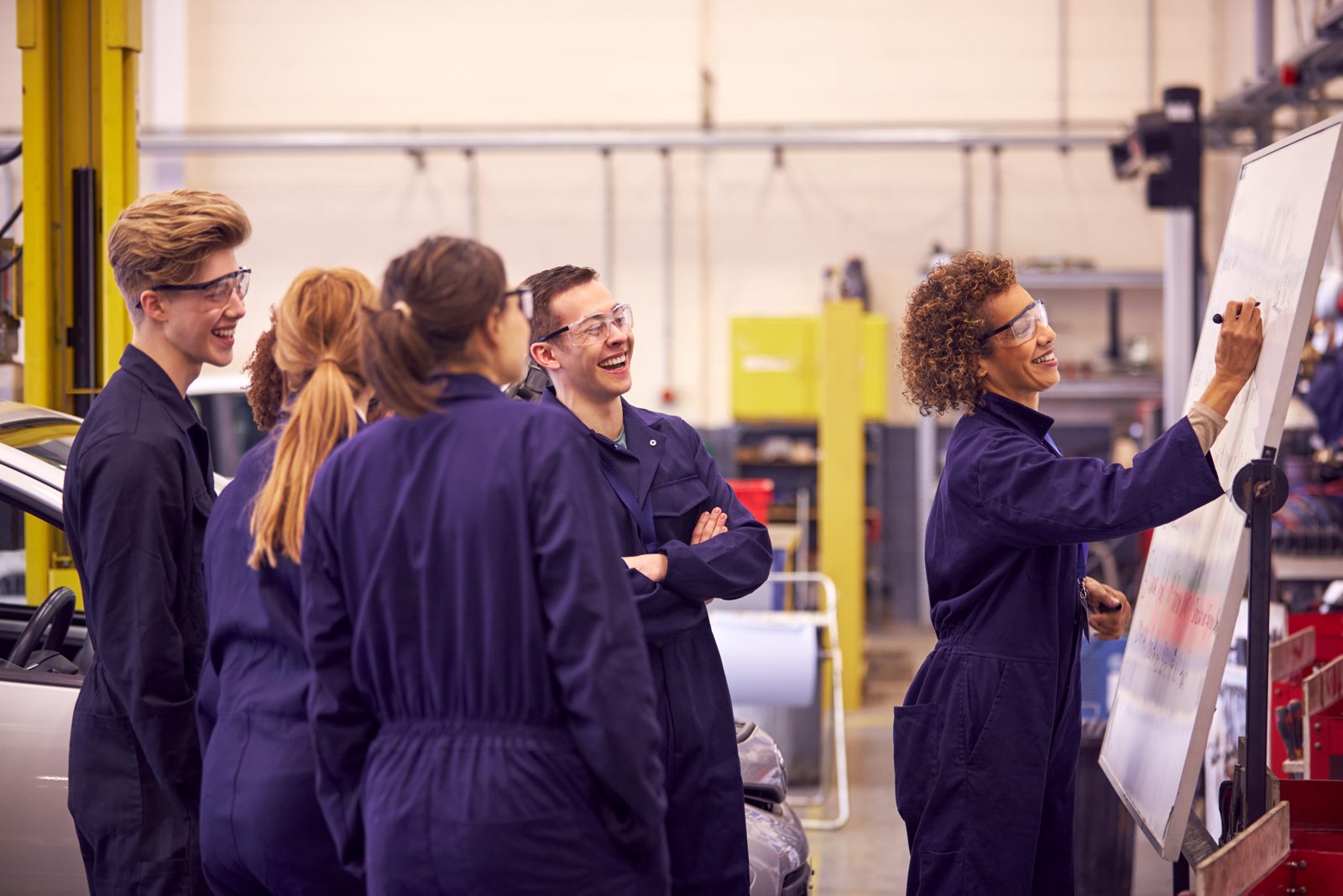Instructor teaching an apprenticeship class